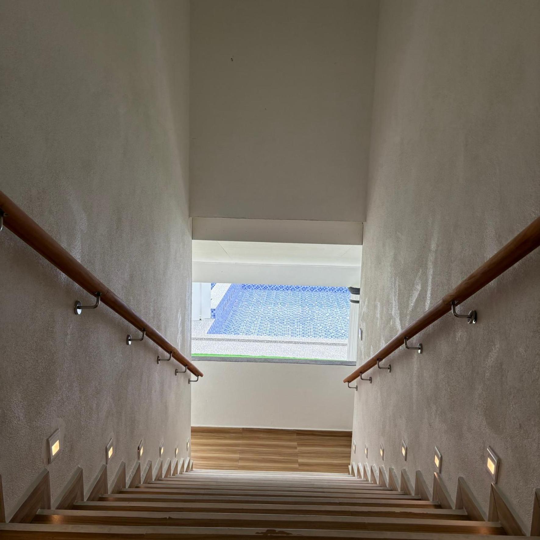 Eleven25 Roomstay Dungun Exterior foto